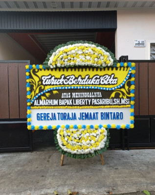 Papan Bunga Duka di Morotai Selatan